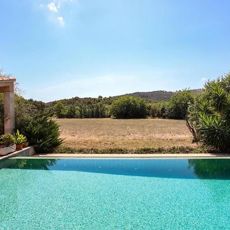 ヴィラ Mares ポレンサ